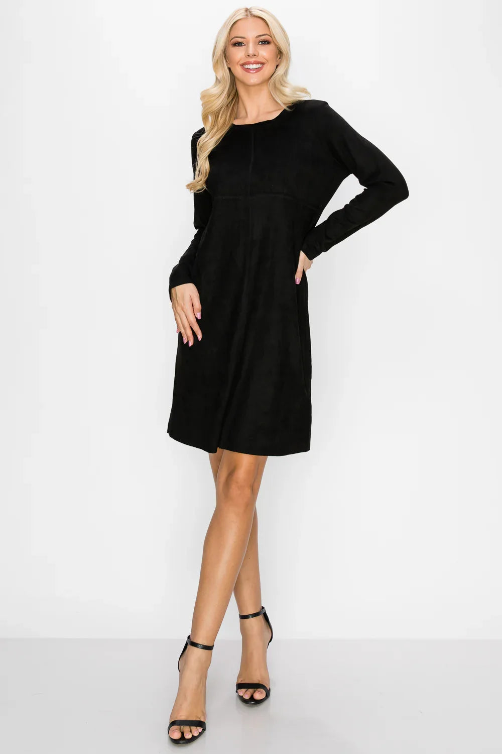 Aurora Round Neck With Pockets